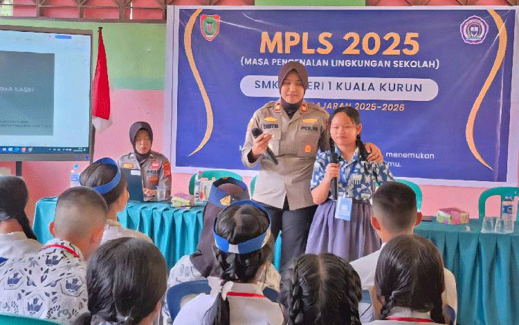 Polsek Kurun Laksanakan Sosialisasi Anti Narkoba hingga Judi Online Saat MPLS