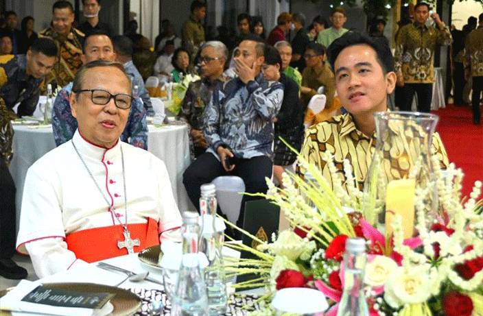 Gibran Hadiri Perayaan Ulang Tahun ke-75 Kardinal Igantius Suharyo