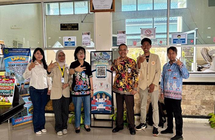 Disarpustaka Kapuas dan Mahasiswa UGM Bahas Pengembangan Pojok Baca Digital