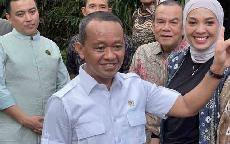 Menteri ESDM Siapkan Regulasi Impor Energi Rp244 Triliun dari AS