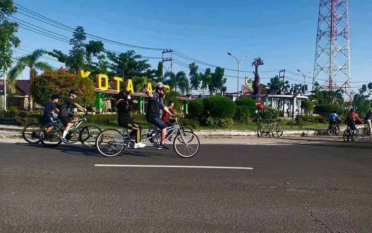 Minim Truk Melintas dalam Kota, Kuala Kapuas Terasa Lebih Humanis