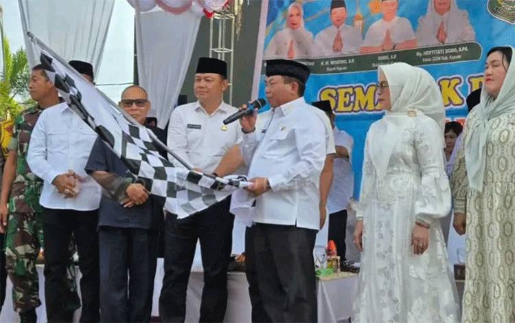 Bupati Kapuas Lepas Peserta Pawai Tahun Baru Islam 1447 H