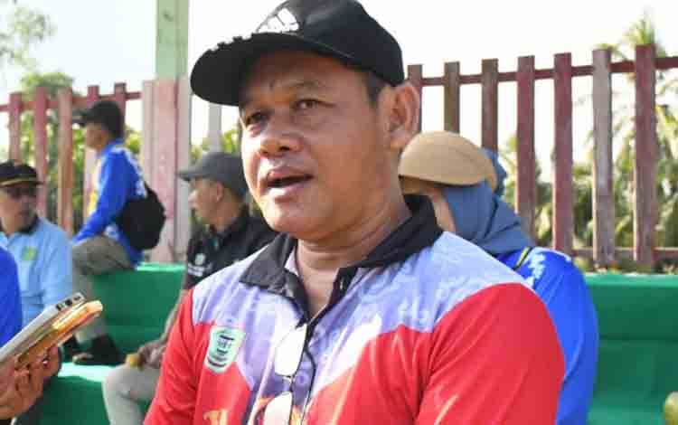 Ketua KONI Pulpis Ingatkan Sportivitas saat Hadiri Pembukaan Turnamen Sepak Bola Pandih Batu Cup
