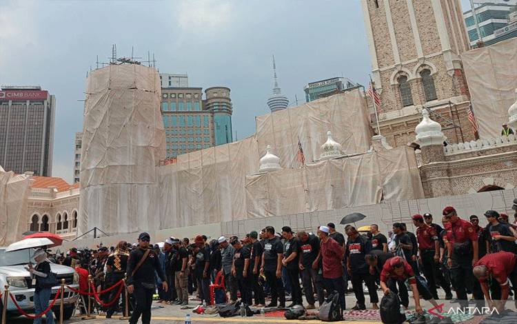 Demonstrasi terjadi di pusat Kuala Lumpur Malaysia Sabtu