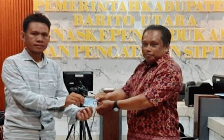 Disdukcapil Barut Perpanjang Jam Pelayanan Adminduk untuk Mempermudah Masyarakat