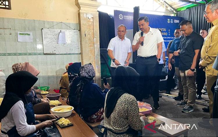 Menteri Maman: UMKM Dukung MBG Sebagai Gerakan Ekonomi Rakyat