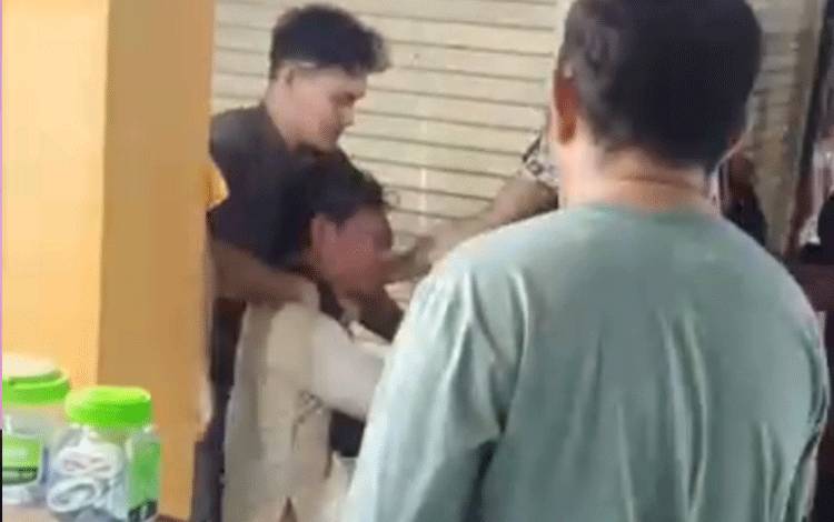 Maling Kotak Amal di Pasar PPM Sampit Ditangkap Para Pedagang