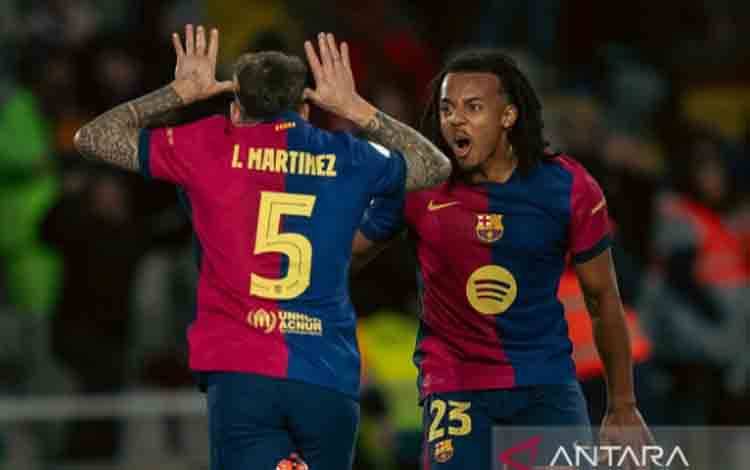 Barcelona Resmi Lepas Bek Veteran Inigo Martinez