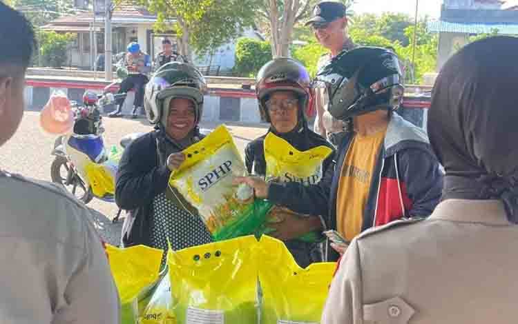 Polres Seruyan Gelar Gerakan Pangan Murah, 765 Kilogram Beras Bersubsidi Terjual