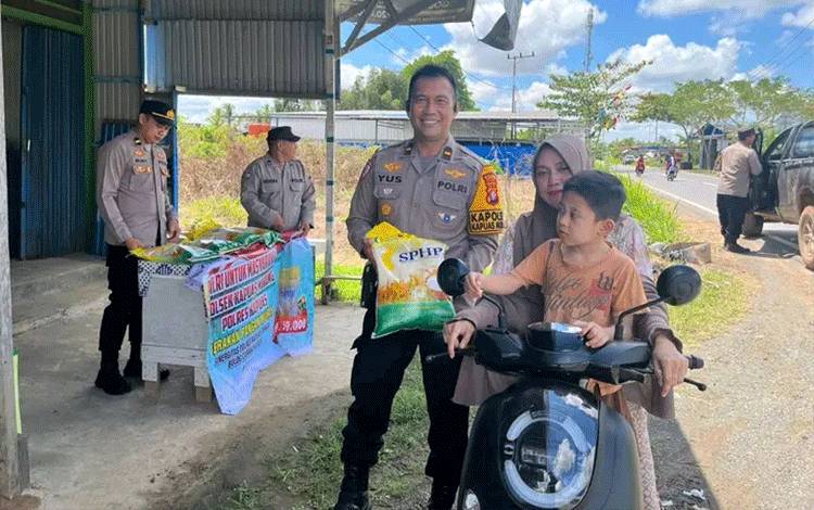 Kerjasama dengan Bulog, Polres Salurkan Beras Murah di Seluruh Wilayah Kapuas