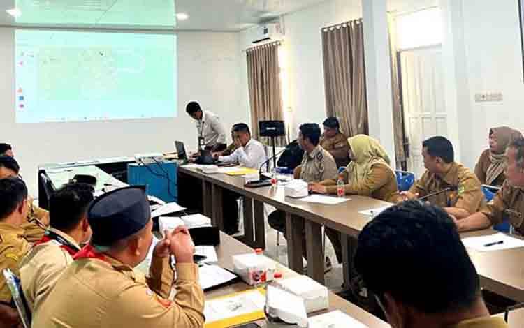 Kepala Kantor Pertanahan Barito Utara Tegaskan Pentingnya Batas Wilayah di Kelurahan Lanjas