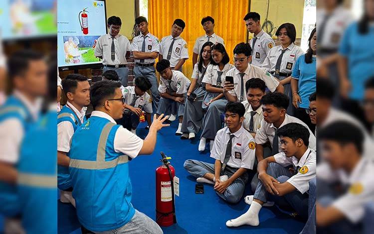 Edukasi ke SMAN 2 Palangka Raya, PLN Dorong Budaya K3 melalui Edukasi di Sekolah