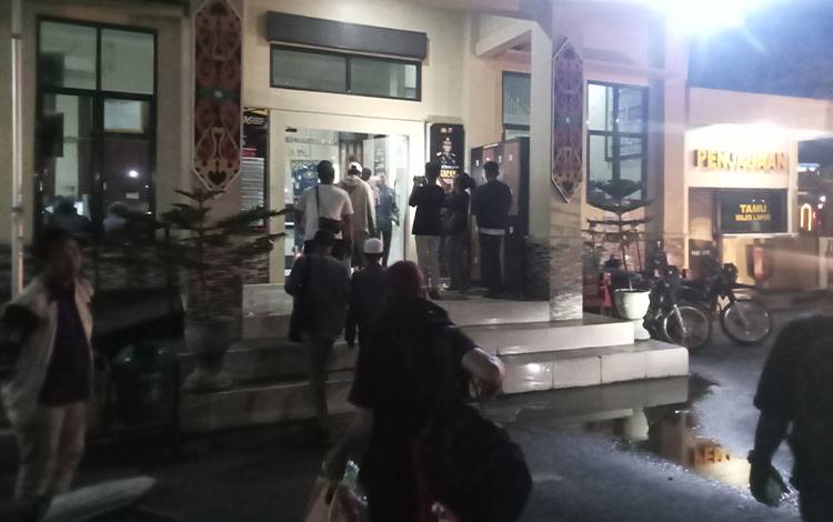Puluhan Warga Pulau Hanaut Kotim Jadi Korban Penipuan Umroh