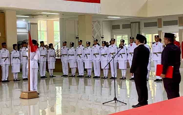 Anggota Paskibraka Kabupaten Pulang Pisau Dikukuhkan