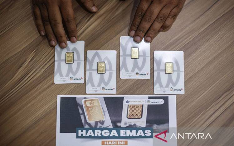 Emas Antam Hari ini Kembali Merosot Jadi Rp1,896 Juta/Gram