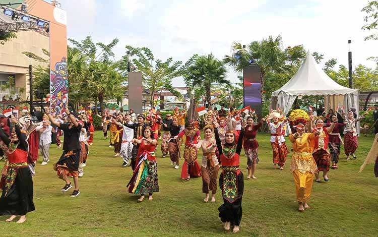 CBI Group Tampilkan Tarian Nusantara di Acara Peringatan HUT RI