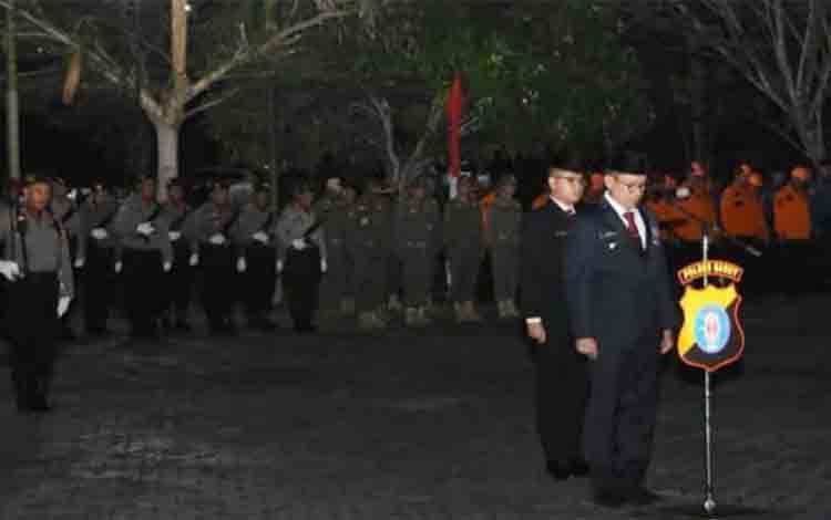 Pemkab Barito Utara Laksanakan Apel Kehormatan dan Renungan Suci
