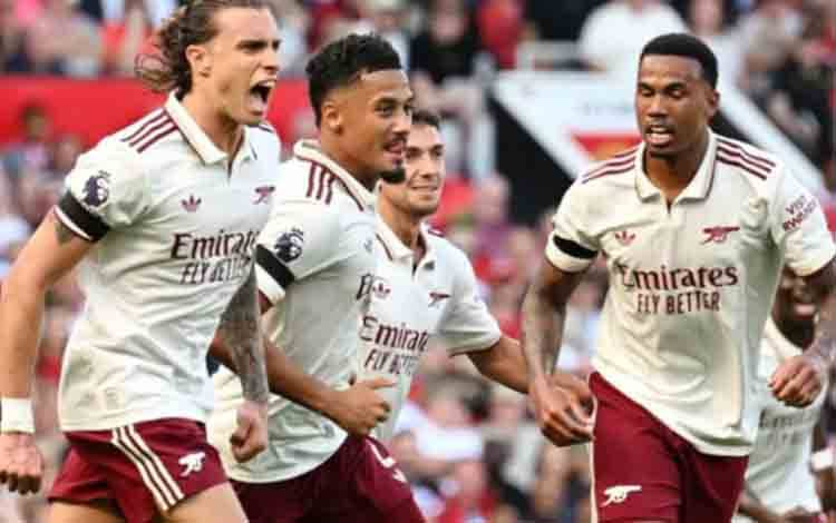 Gol Tunggal Calafiori Antar Arsenal Tekuk Manchester United