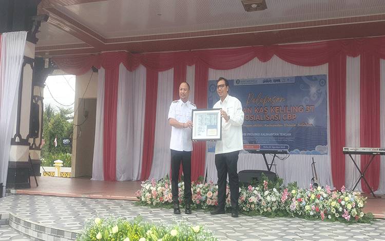 Layanan Kas Keliling Susur Sungai Sebagai Bentuk Nyata BI Melayani Masyarakat