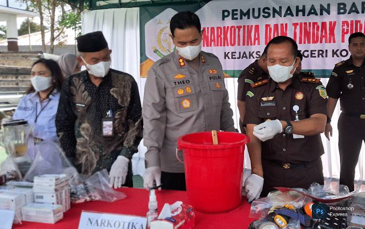 307 Gram Sabu, Ganja dan Ribuan Butir Obat Tanpa Izin Edar Dimusnahkan Kejari Kobar