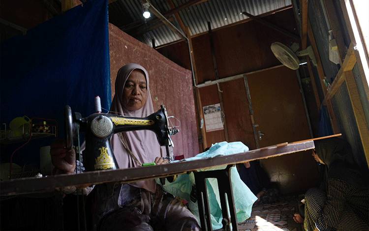 Kado HUT RI, PLN Salurkan Bantuan Pasang Listrik Gratis 2.821 Keluarga Prasejahtera