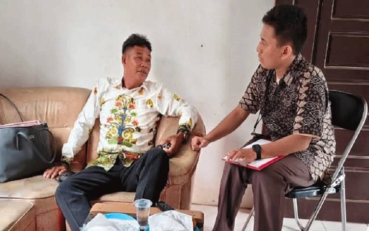 Balai Bahasa Kalteng Kembali Lakukan Pengambilan Data Kebinekaan Bahasa dan Sastra di Desa Pangkut