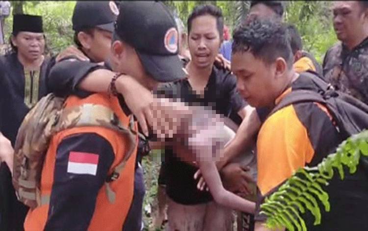Pencarian Anak Hilang di Nanga Bulik Berujung Duka, Korban Meninggal di Parit Galian