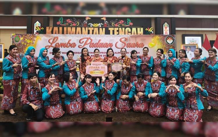 Dharma Wanita Katingan Raih Juara III Lomba Paduan Suara Tingkat Provinsi Kalimantan Tengah