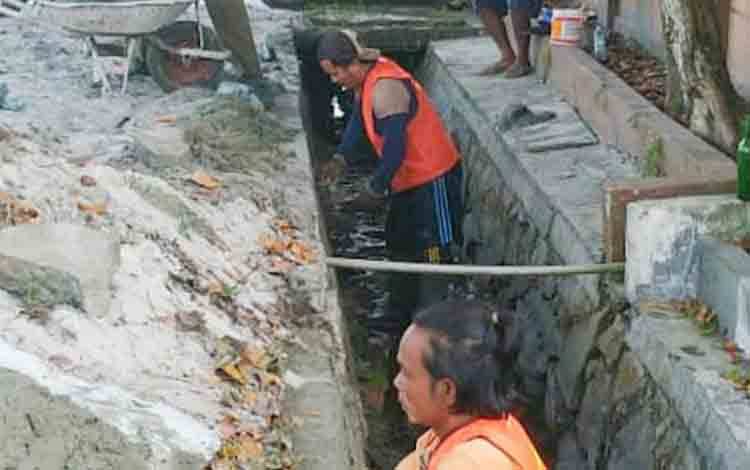 Dewan: Saluran Air di Wilayah Padat Penduduk Harus Lancar