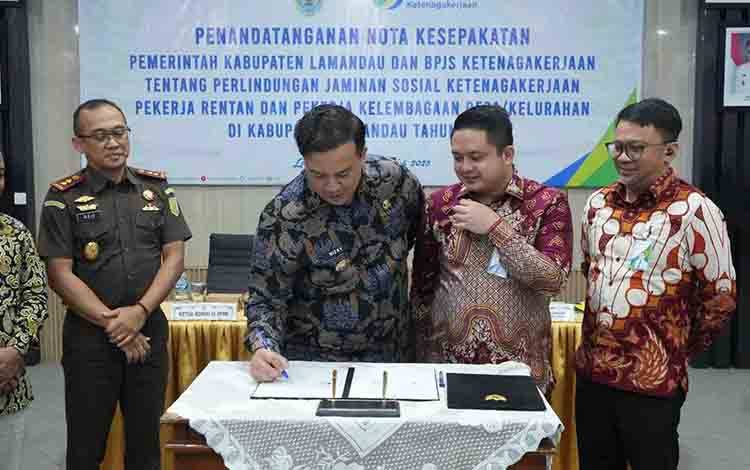 Bupati Lamandau Komitmen Lindungi 79.480 Angkatan Kerja Lamandau dengan BPJS Ketenagakerjaan