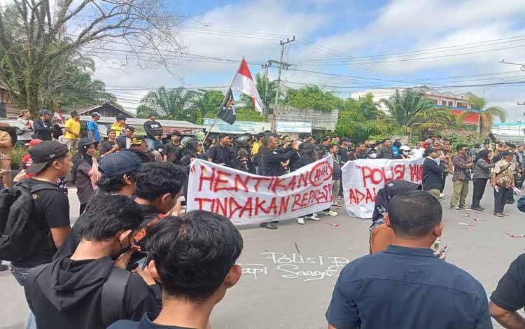 Aksi Massa Minta Polres Kotim Usut Kasus Pembunuhan yang Belum Selasai Bertahun-tahun