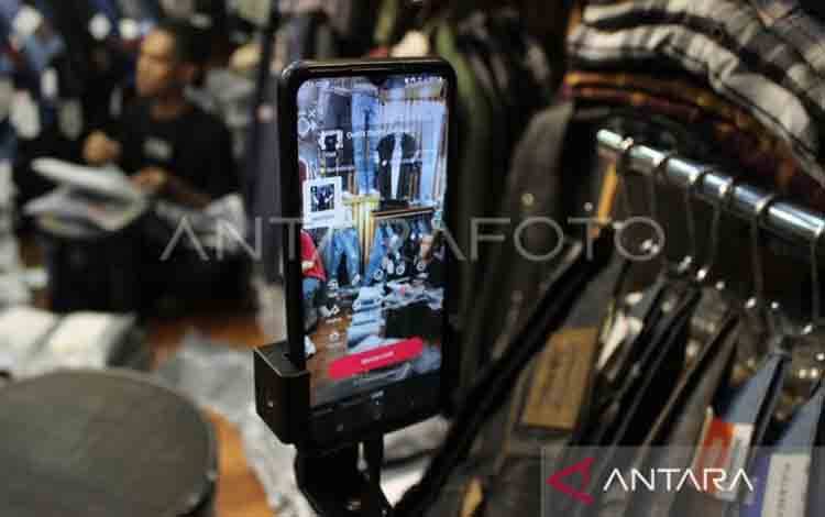 Kemkomdigi Siap Koordinasikan Fitur "LIVE" untuk UMKM dengan TikTok