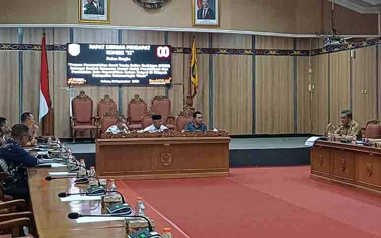 Komisi II DPRD Kotim Dorong Pemda Segera Limpahkan Kewenangan Penerbitan STDB