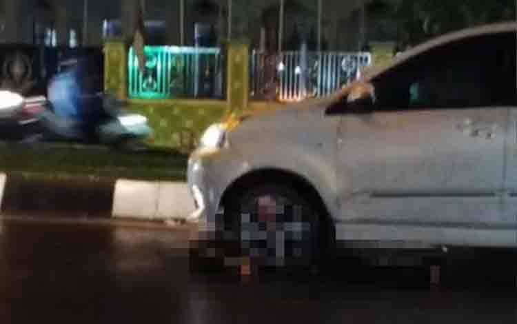 Pria Tanpa Identitas Ditemukan Meninggal di Jalan RTA Milono, Diduga Sengaja Bunuh Diri