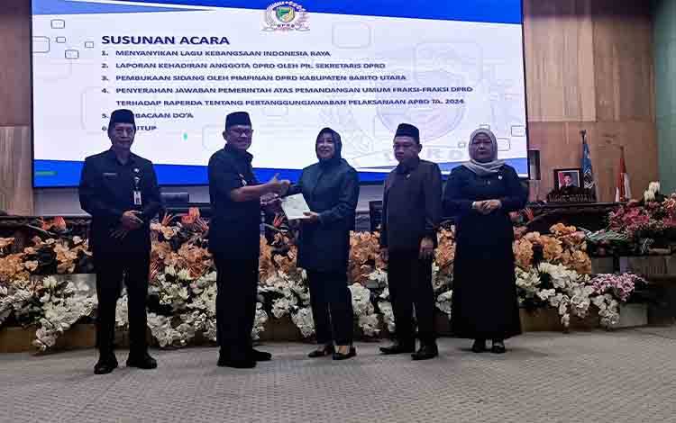 Pemerintah Sampaikan Jawaban atas Pandangan Umum Fraksi DPRD Barito Utara
