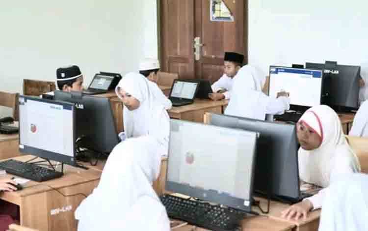 Persiapan Matang Hadapi ANBK, SDIT Al Amin Kapuas Gelar Gladi Bersih