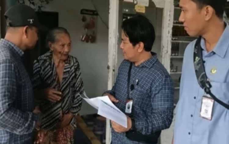 Temukan Pemilih Berusia 117 Tahun, KPU Kapuas Coklit untuk Akurasi Data Pemilih