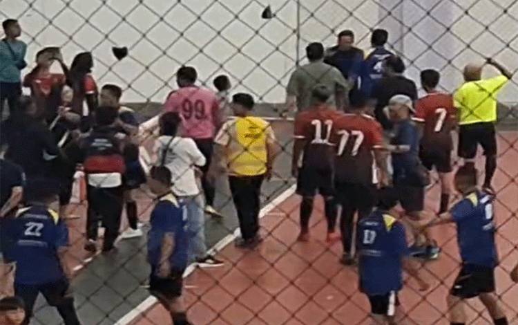 Pertandingan Futsal Antara Damkar vs Dispora Kotim Nyaris Ricuh