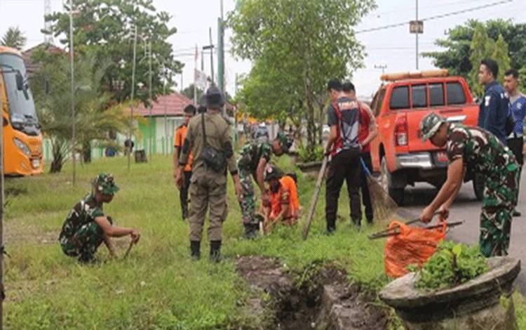 Pembersihan Masjid Sambut HUT TNI ke-80 Libatkan Polri dan Warga