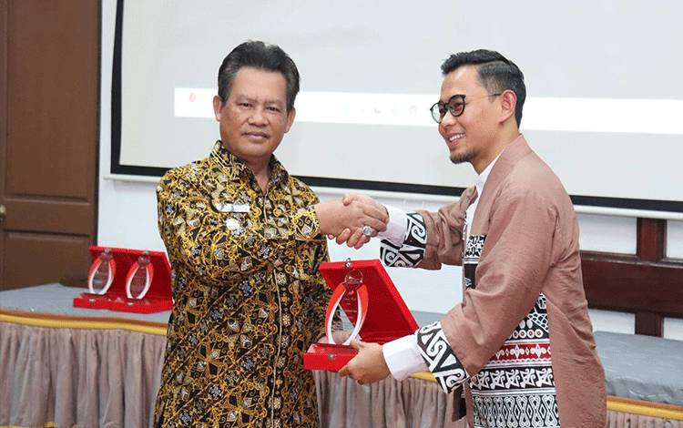 Bupati Seruyan Buka Literasi dan Inklusi Keuangan Syariah untuk UMKM