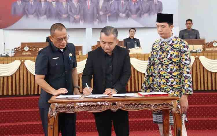 Pemkab dan DPRD Seruyan Tandatangani Nota Kesepakatan KUA-PPAS Perubahan APBD 2025