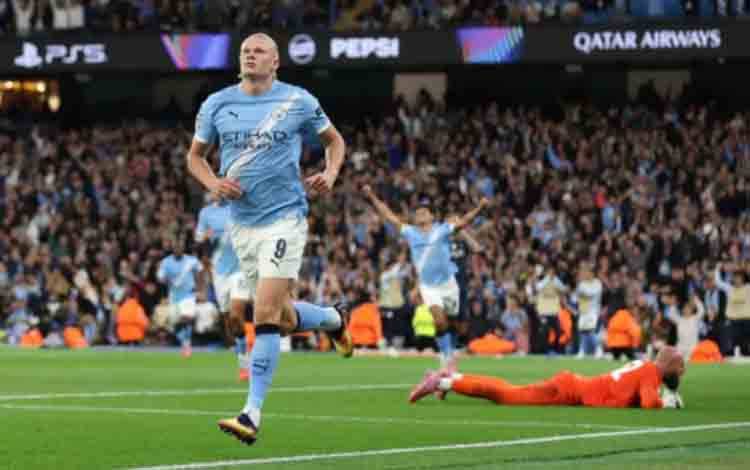 Manchester City Raih Kemenangan 2-0 Kontra 10 Pemain Napoli