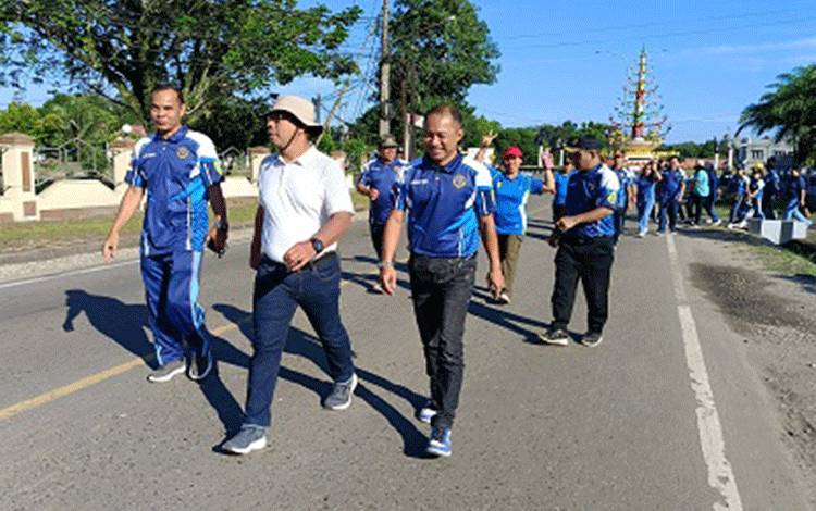 Dishub Barito Timur Adakan Jalan Sehat dan Senam Bersama Harhubnas 2025