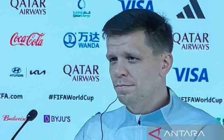 Cuma Pelapis, Szczesny Siap Bantu Joan Garcia di Barcelona