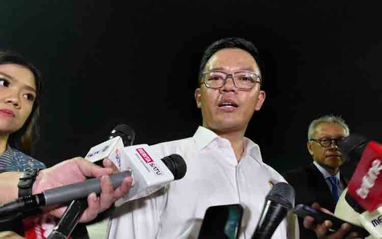 Menlu: Sudah Ada Komunikasi Soal Pertemuan Prabowo-Trump di AS