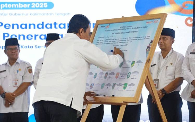 Penandatanganan Komitmen ASN Corpu Dorong Kompetensi ASN Kalteng