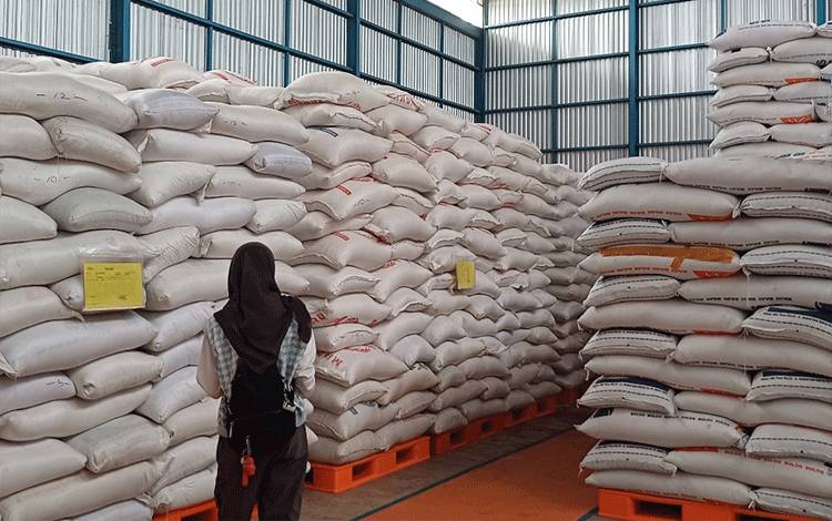 Bulog Kotim Pastikan Stok Beras Aman Hingga 13 Bulan