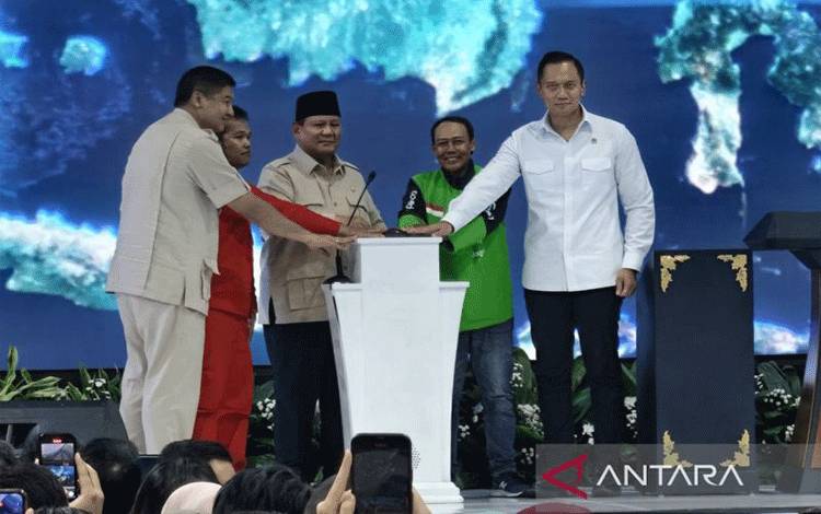 Tekan Sirene, Prabowo Resmikan Akad Massal 26 Ribu Rumah Subsidi