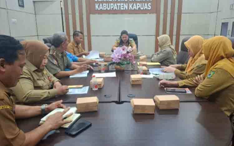 Pemkab Kapuas Mulai Lakukan Pengosongan Lantai 2 dan 3 Pasar Sanjaya untuk Optimalkan Aset