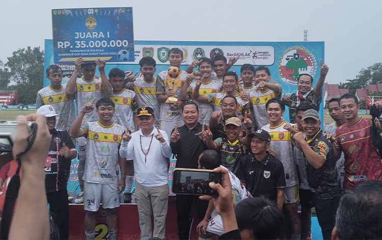 Kobar United Angkat Trofi Piala Gubernur, Kado Manis Hari Jadi Kotawaringin Barat